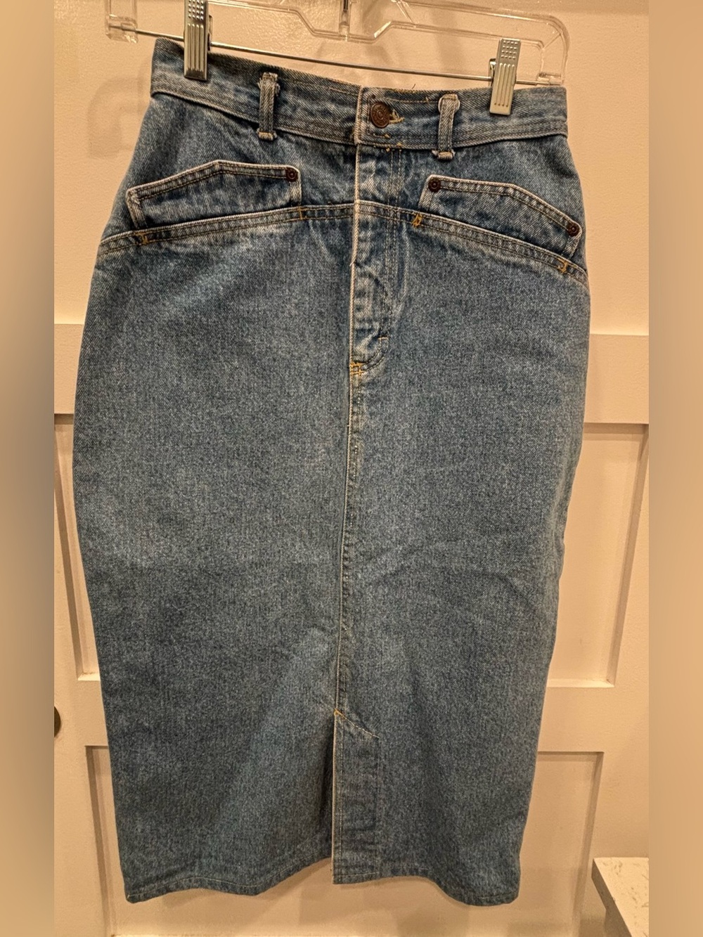 Cherokee Vintage 80s High-Rise Light Blue Denim Skirt